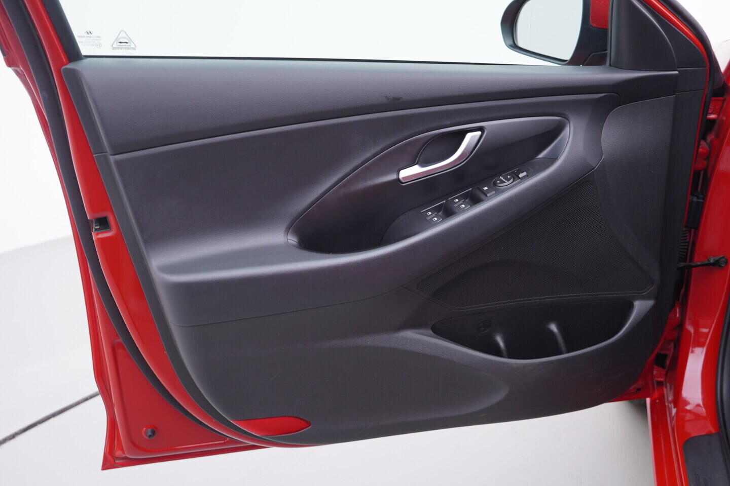 O619V07786_19.webp_I30  1.0 GDi 88 kW manuál