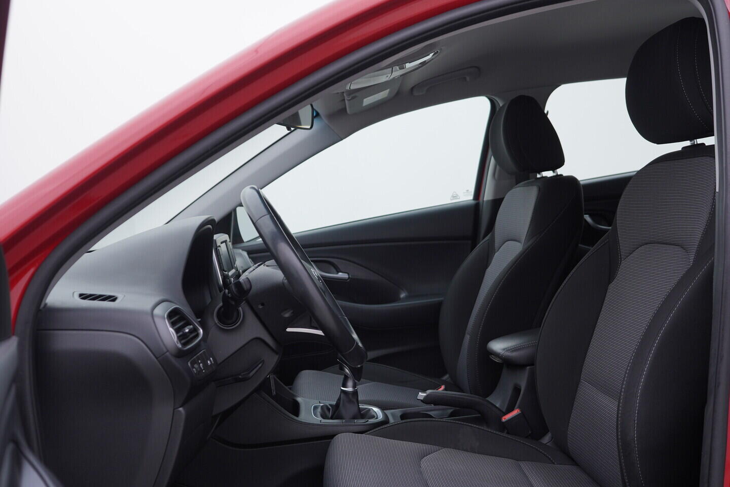 O619V07786_22.webp_I30  1.0 GDi 88 kW manuál