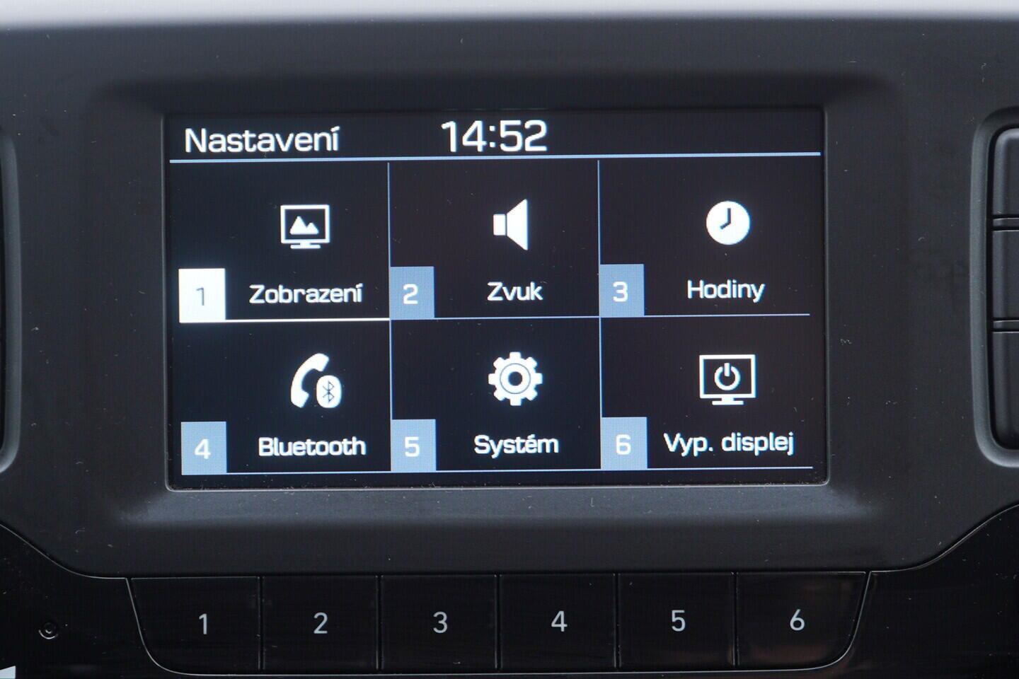 O619V07786_27.webp_I30  1.0 GDi 88 kW manuál