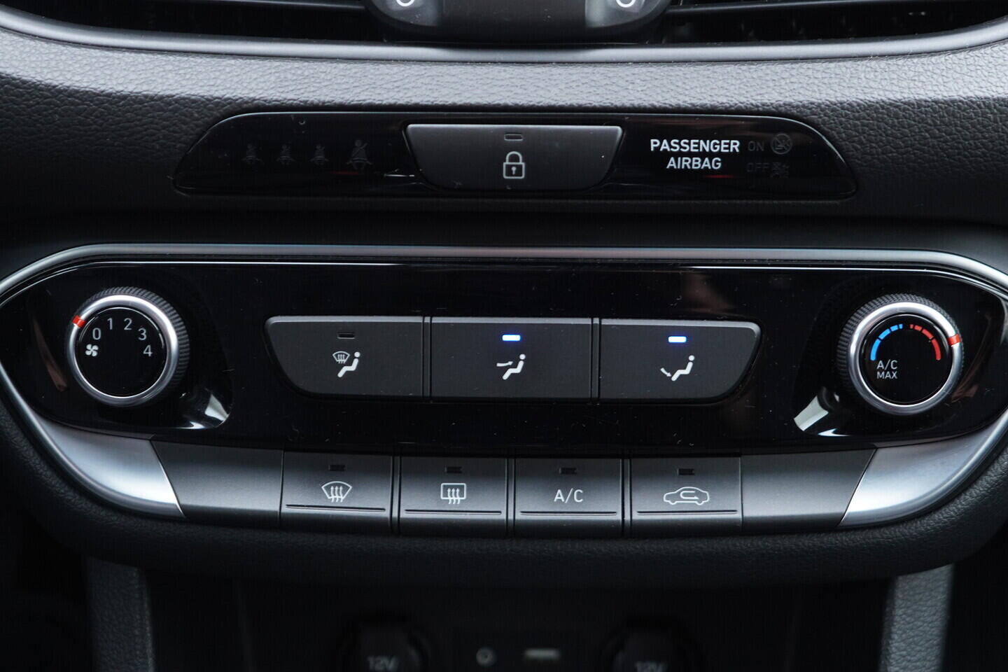 O619V07786_29.webp_I30  1.0 GDi 88 kW manuál