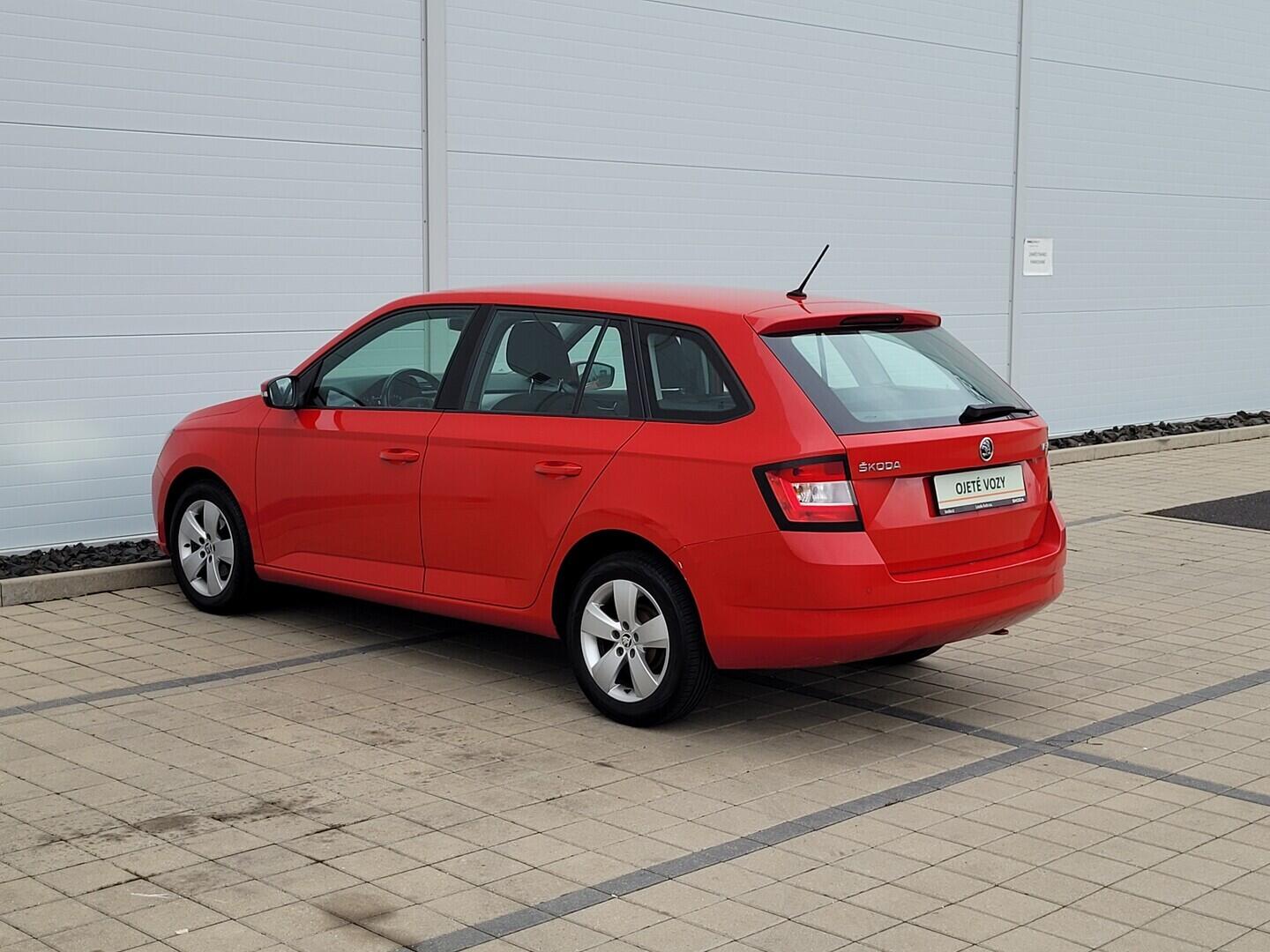 O619V07791_16.webp_FABIA Style 1.4 TDI 66 kW manuál