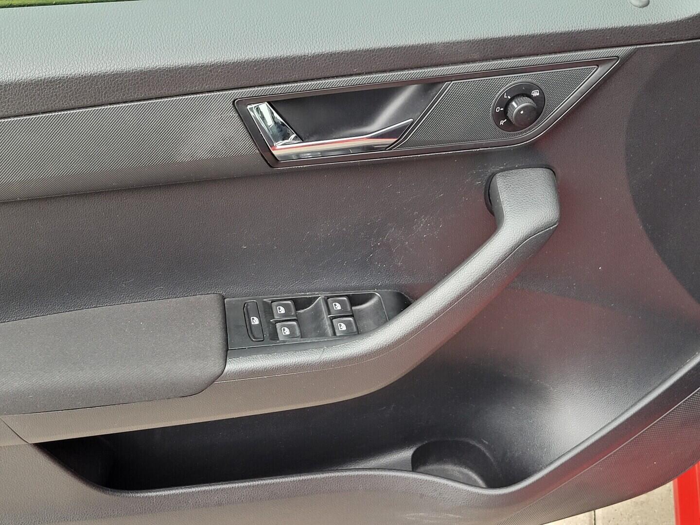 O619V07791_33.webp_FABIA Style 1.4 TDI 66 kW manuál