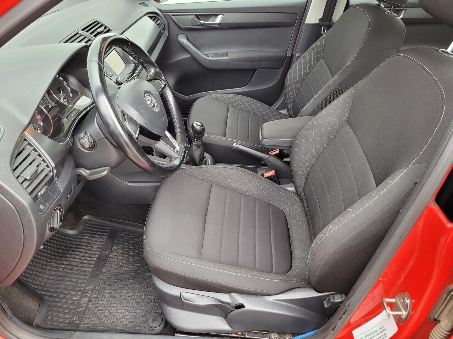 O619V07791_35.webp_FABIA Style 1.4 TDI 66 kW manuál