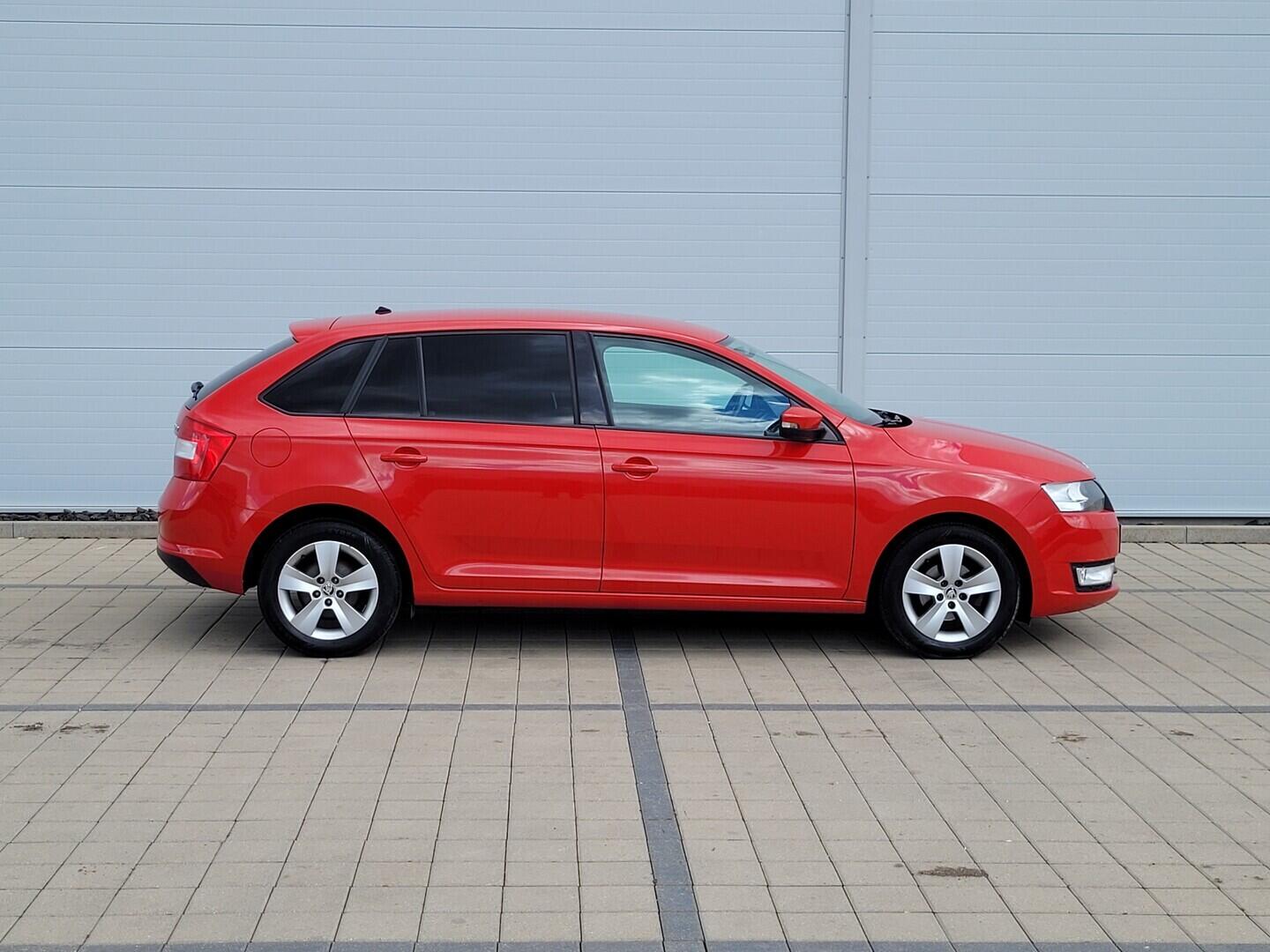 O619V07805_13.webp_RAPID Ambition 1.4 TDI 66 kW manuál