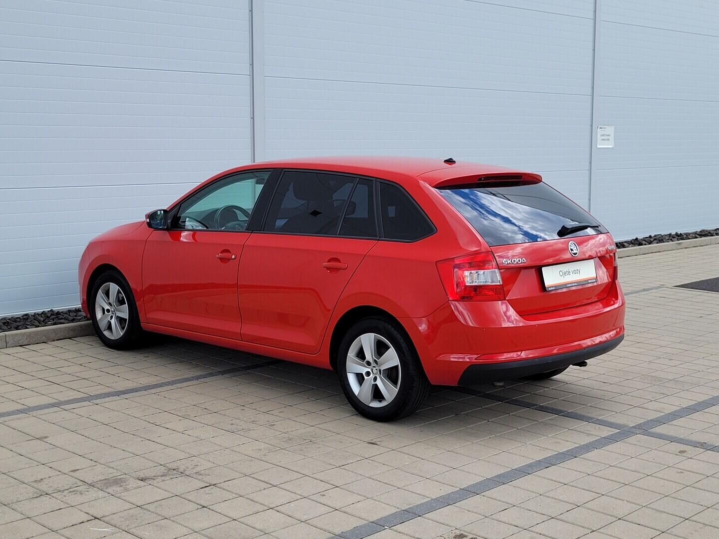 O619V07805_16.webp_RAPID Ambition 1.4 TDI 66 kW manuál