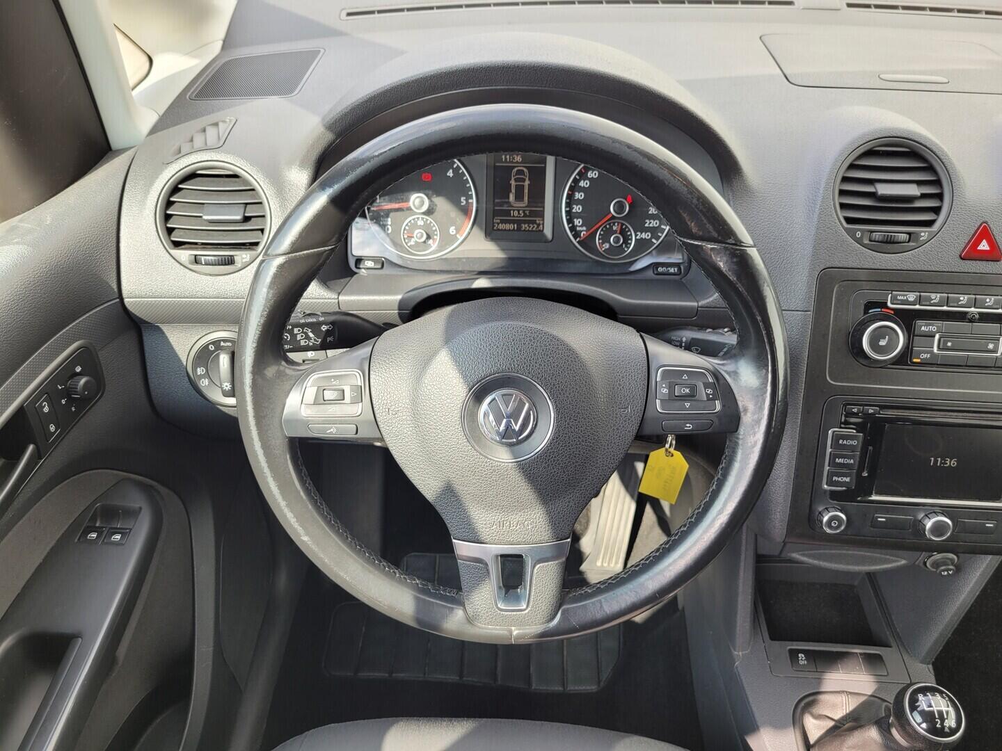 O619V07807_20.webp_CADDY  2.0 TDI 103 kW manuál, DPH
