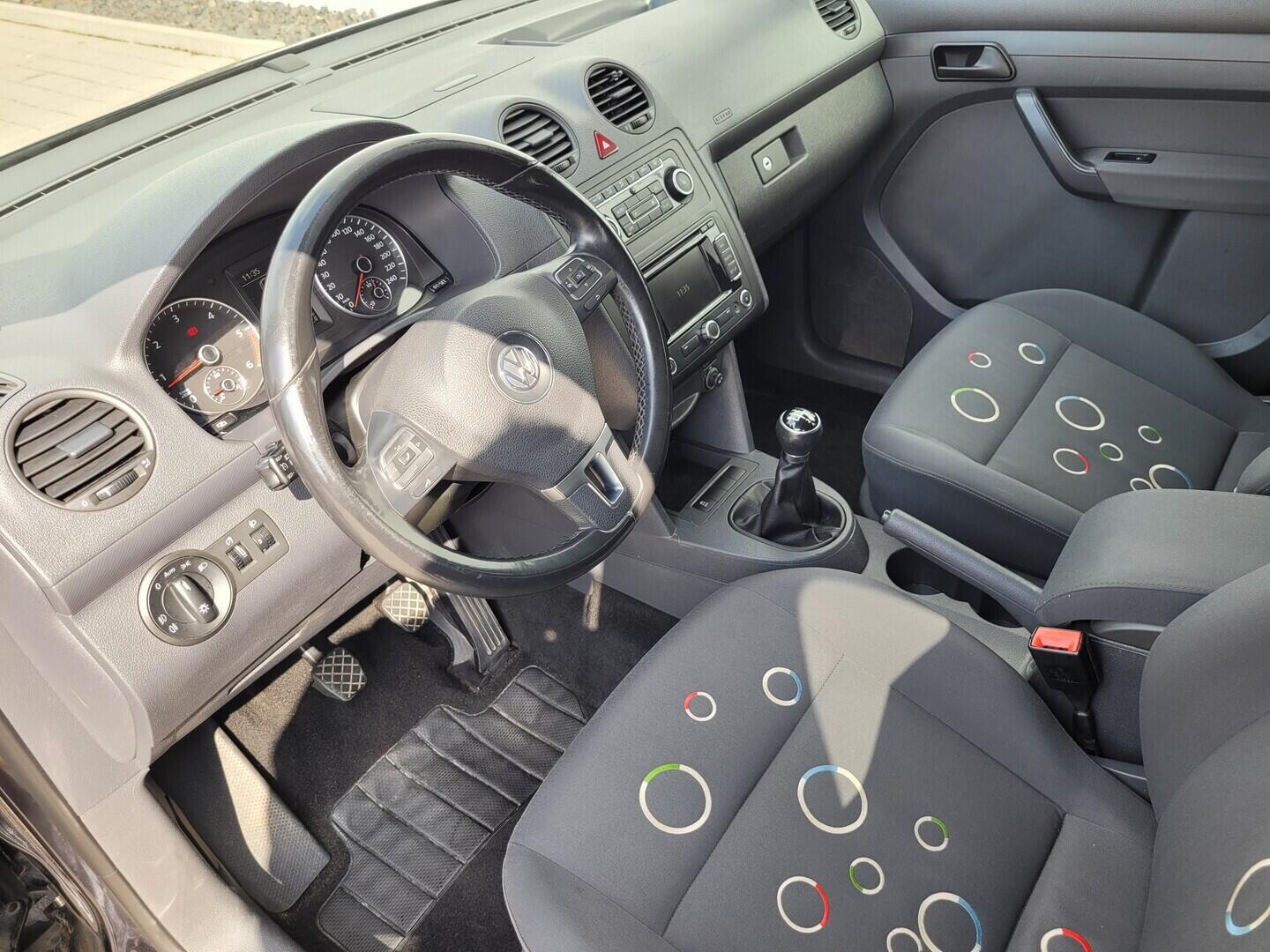 O619V07807_34.webp_CADDY  2.0 TDI 103 kW manuál, DPH