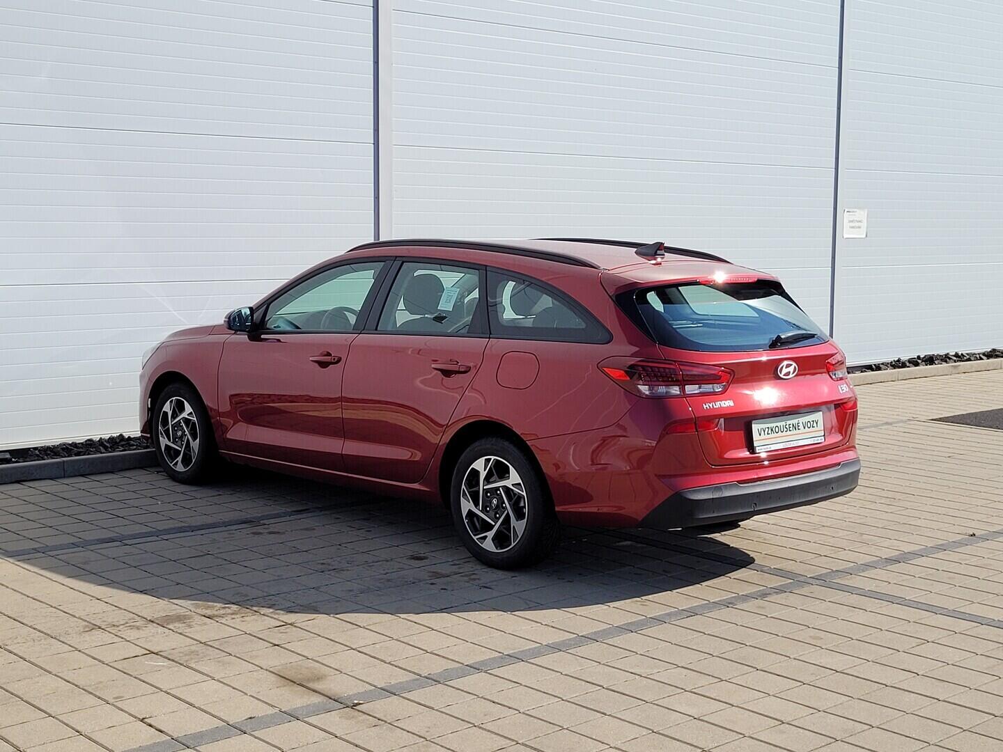 O619V07808_16.webp_I30 Smart 1.0 T-GDI 74 kW manuál, DPH