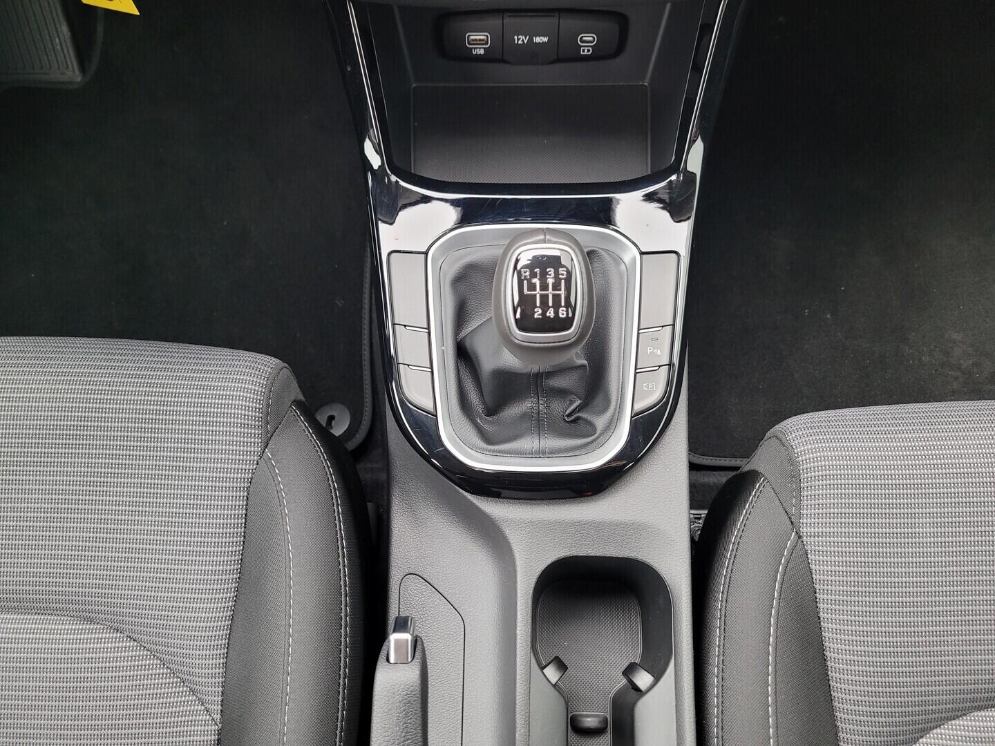 O619V07808_28.webp_I30 Smart 1.0 T-GDI 74 kW manuál, DPH