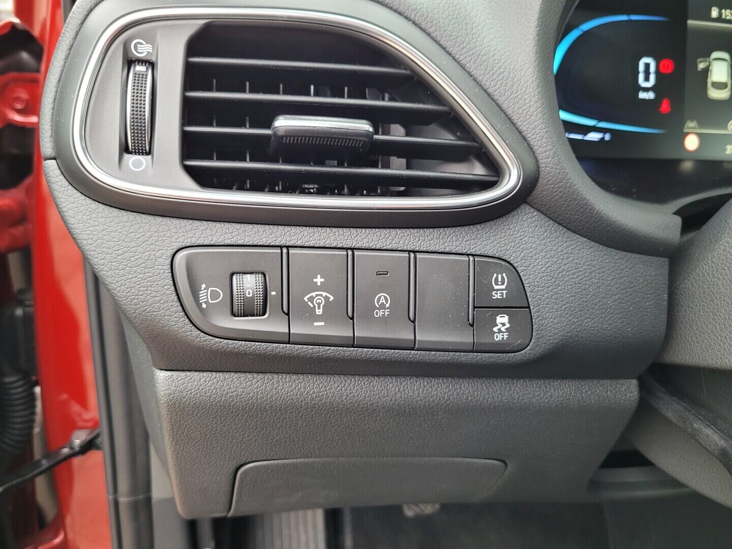 O619V07808_29.webp_I30 Smart 1.0 T-GDI 74 kW manuál, DPH