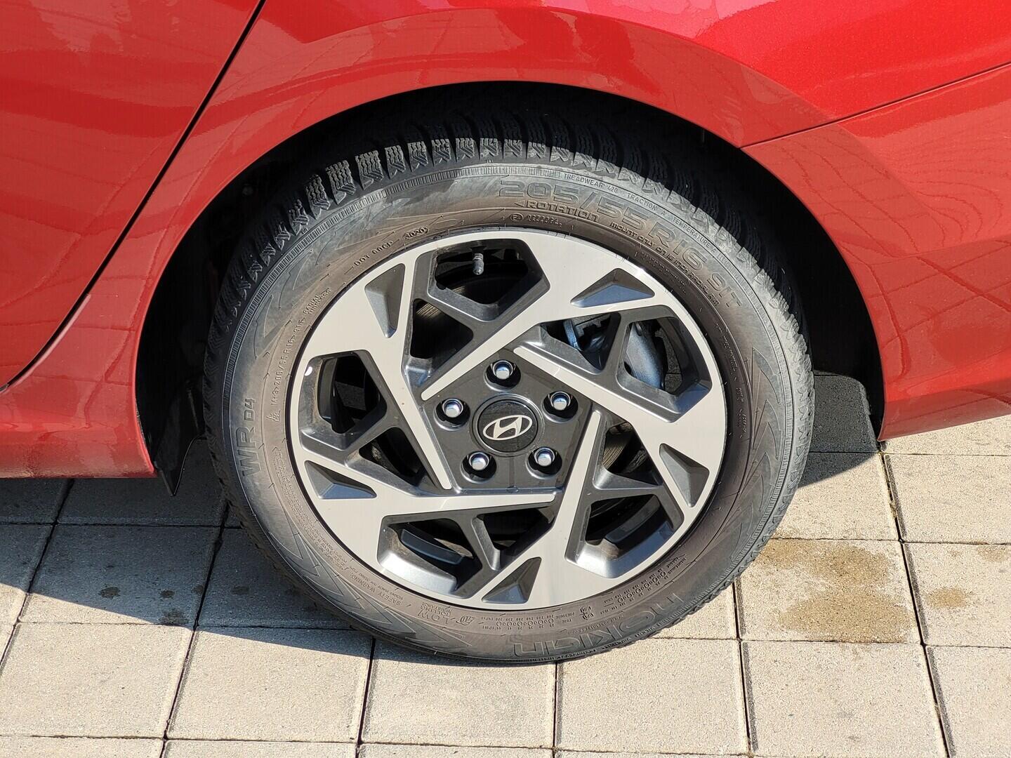 O619V07808_36.webp_I30 Smart 1.0 T-GDI 74 kW manuál, DPH