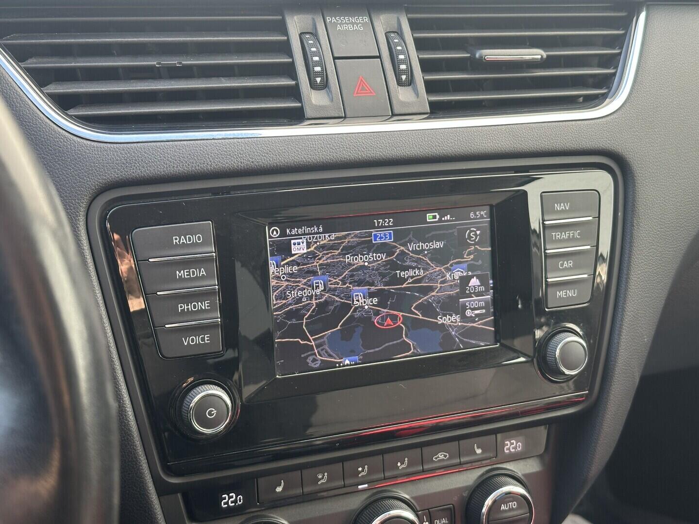 O619V07816_24.webp_OCTAVIA Elegance 2.0 TDI 110 kW manuál