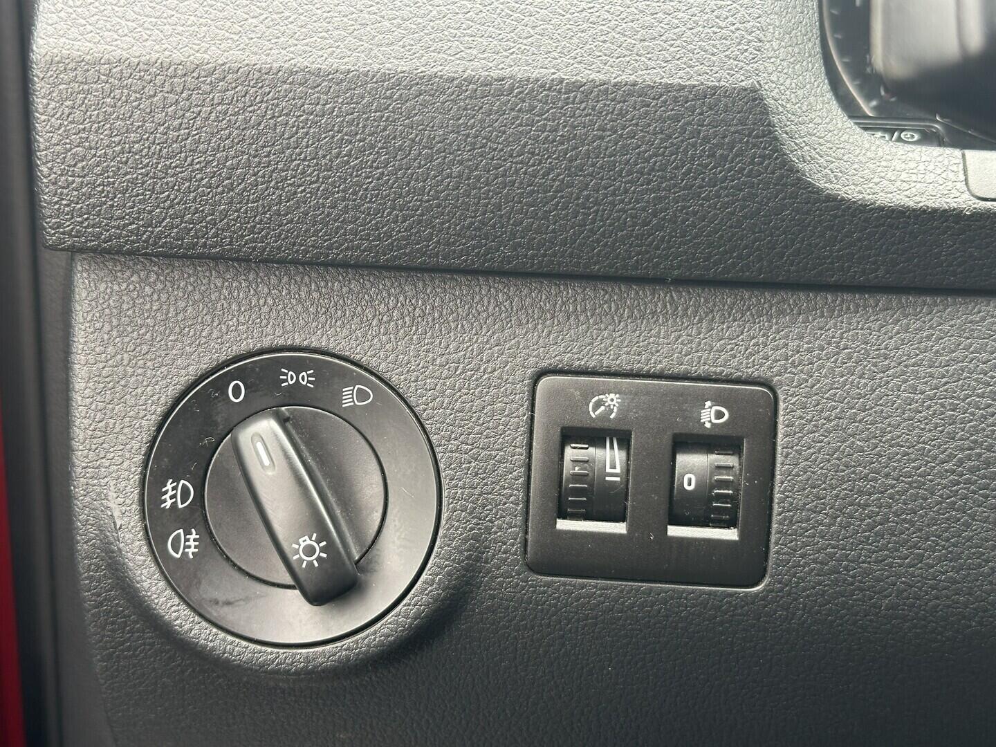 O619V07819_28.webp_CADDY Trendline 2.0 TDI 75 kW manuál