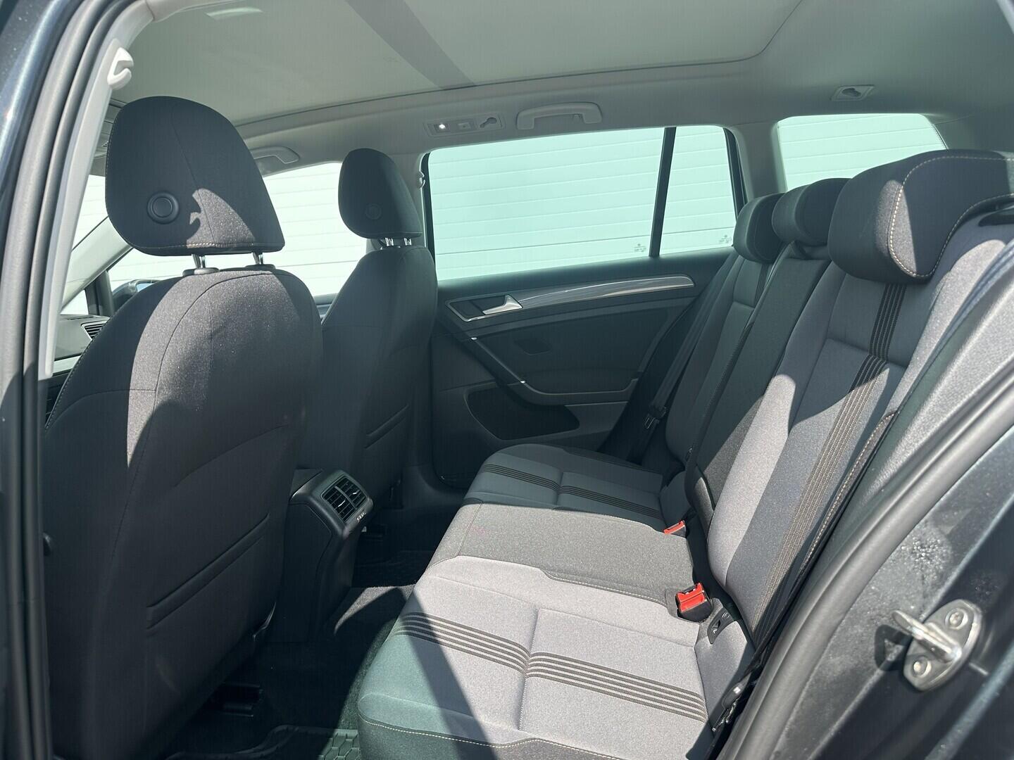 O619V07820_28.webp_GOLF Variant Allstar 1.4 TSI 110 kW manuál