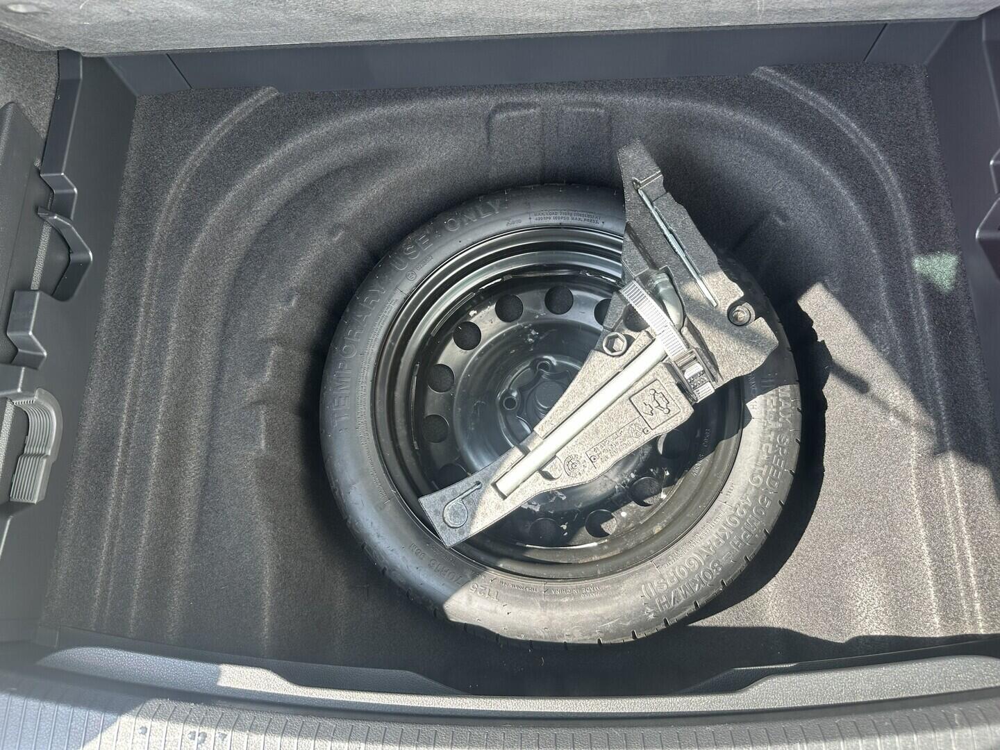 O619V07820_32.webp_GOLF Variant Allstar 1.4 TSI 110 kW manuál