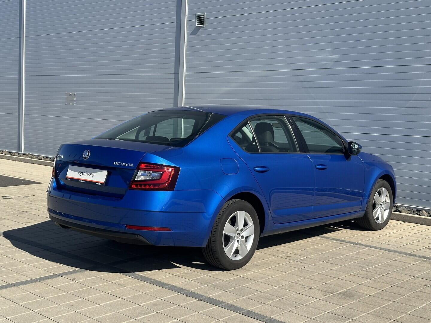 O619V07822_14.webp_OCTAVIA Ambition 1.4 TSI 110 kW manuál, DPH