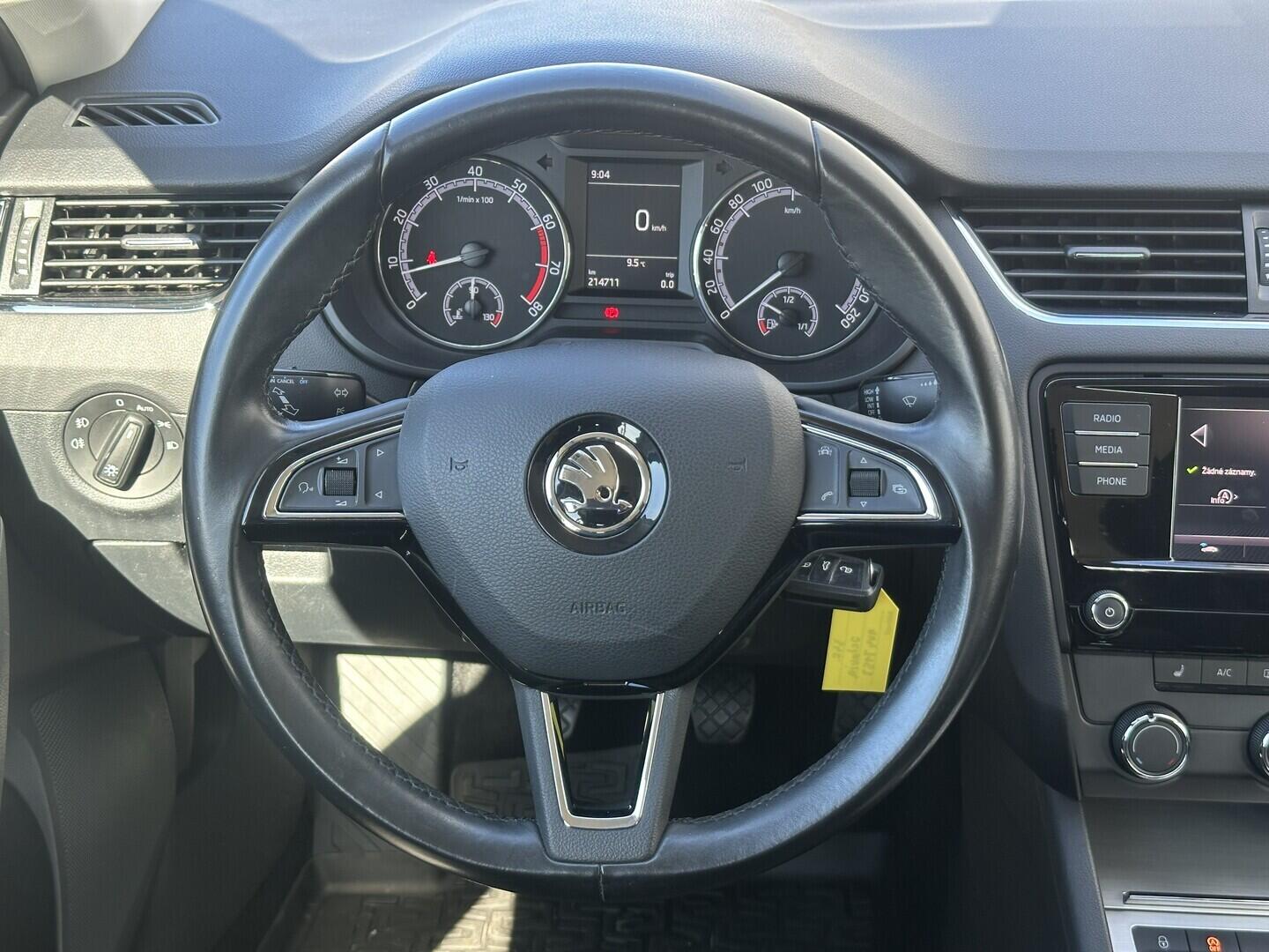 O619V07822_20.webp_OCTAVIA Ambition 1.4 TSI 110 kW manuál, DPH