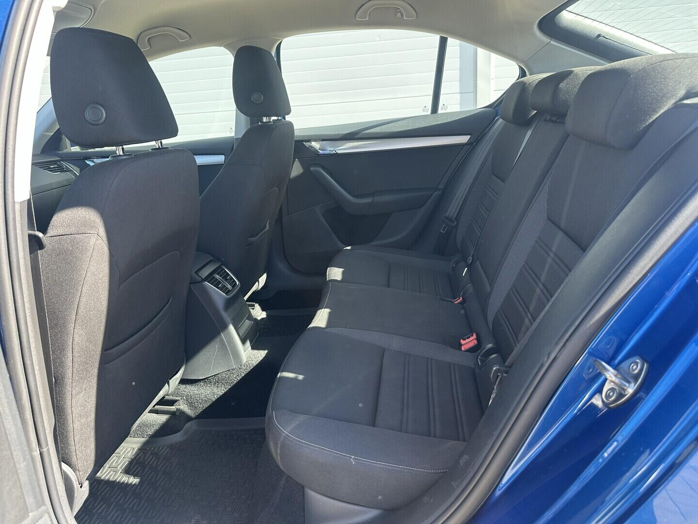 O619V07822_28.webp_OCTAVIA Ambition 1.4 TSI 110 kW manuál, DPH