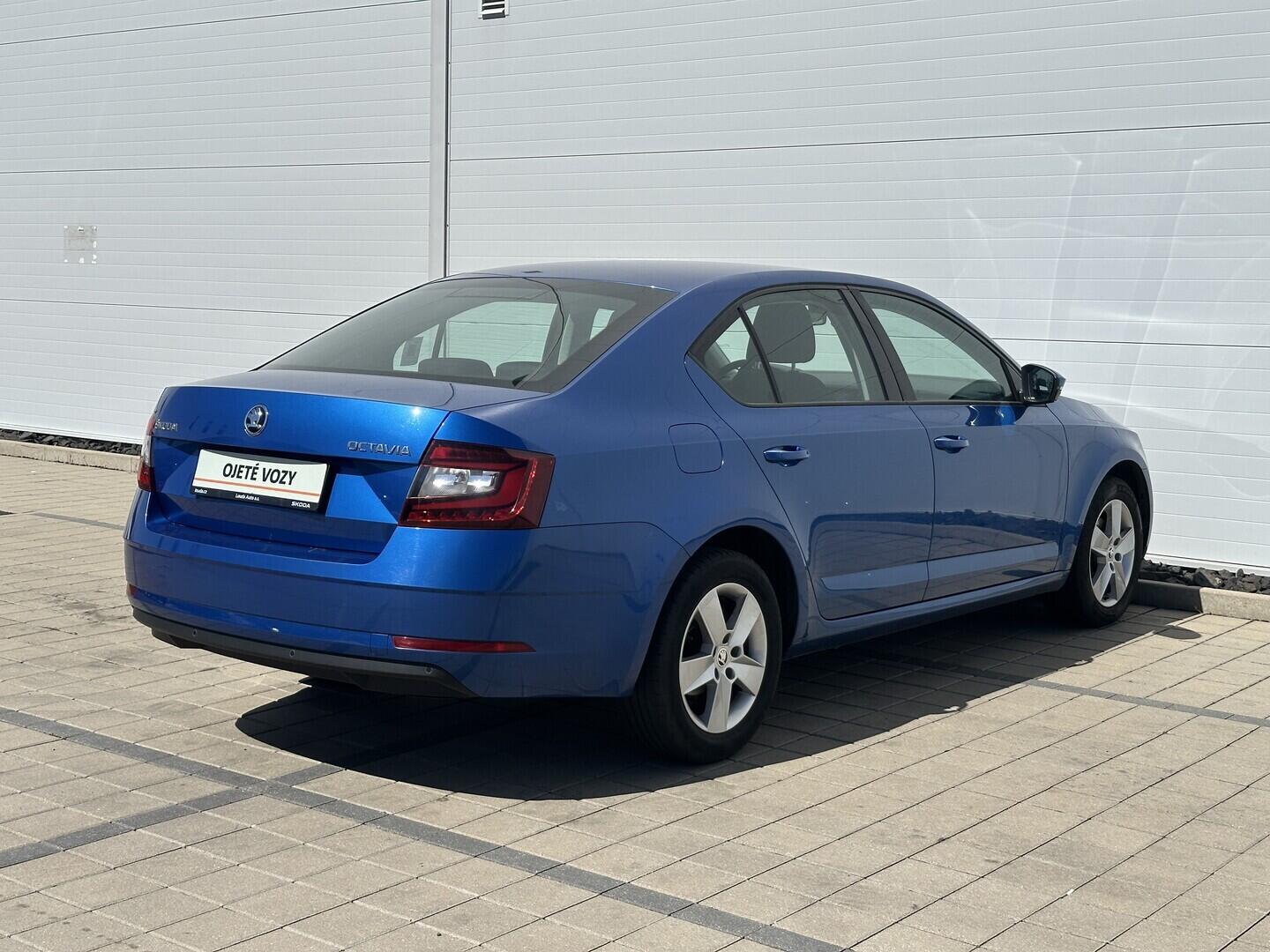 O619V07823_14.webp_OCTAVIA Ambition 1.4 TSI 110 kW manuál, DPH