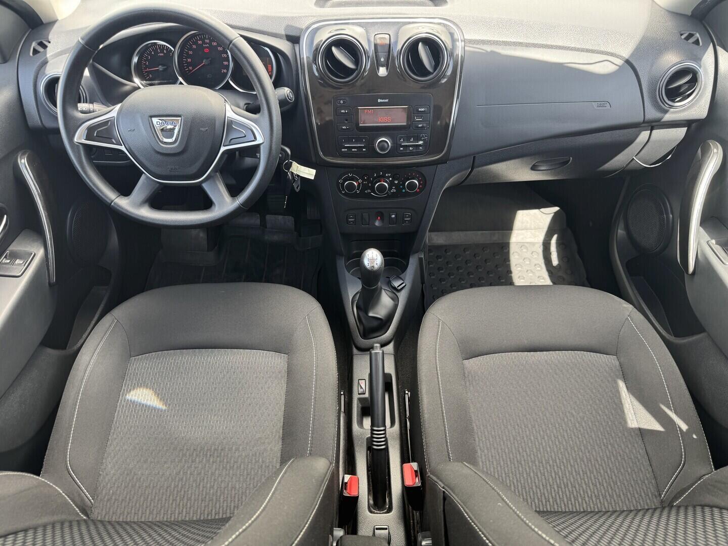 O619V07830_18.webp_SANDERO Access 1.0             54 kW manuál