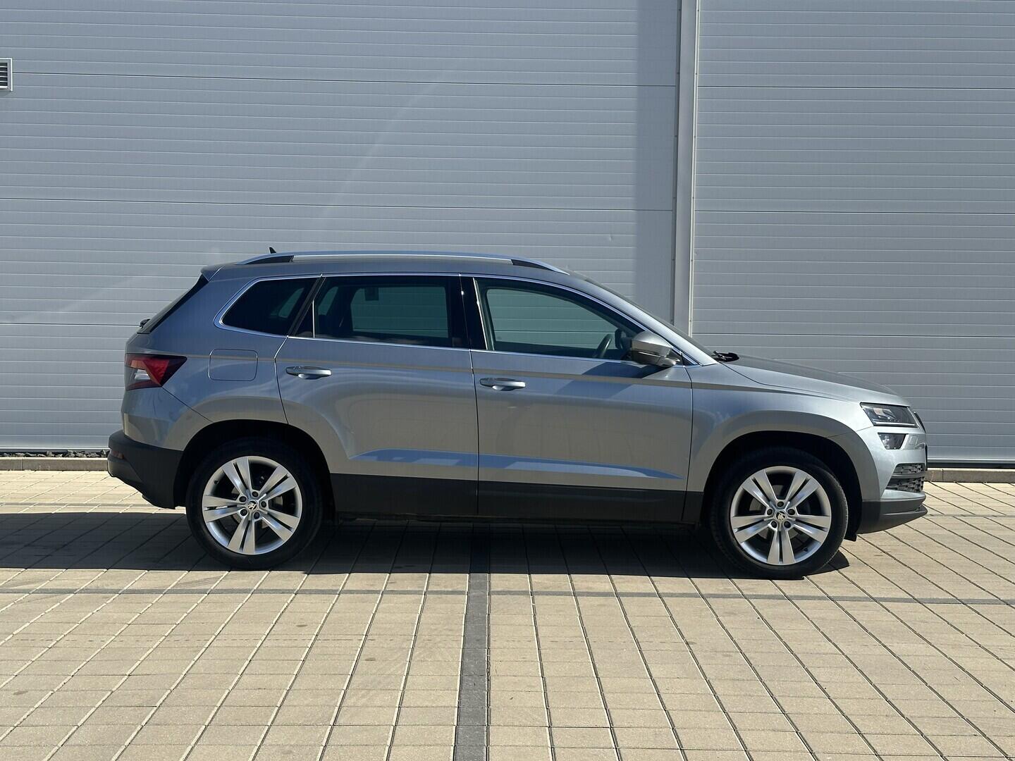 O619V07831_13.webp_KAROQ Style Plus 1.5 TSI 110 kW automat