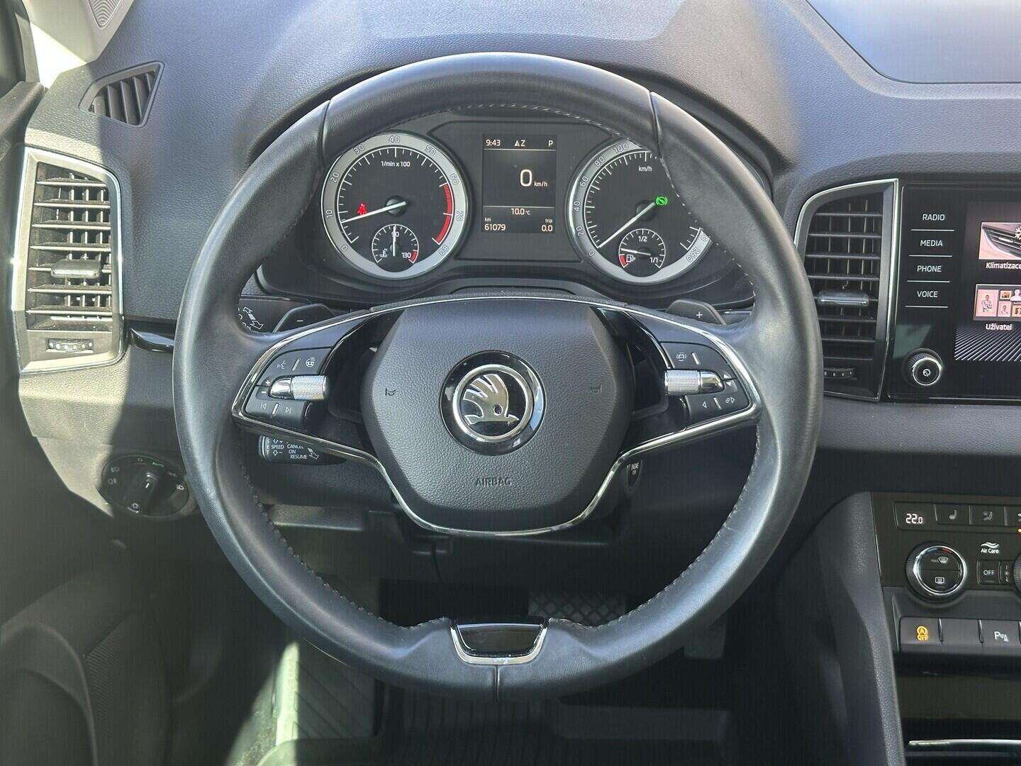 O619V07831_20.webp_KAROQ Style Plus 1.5 TSI 110 kW automat