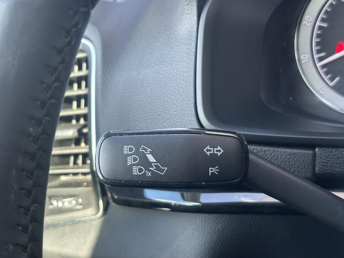 O619V07831_21.webp_KAROQ Style Plus 1.5 TSI 110 kW automat