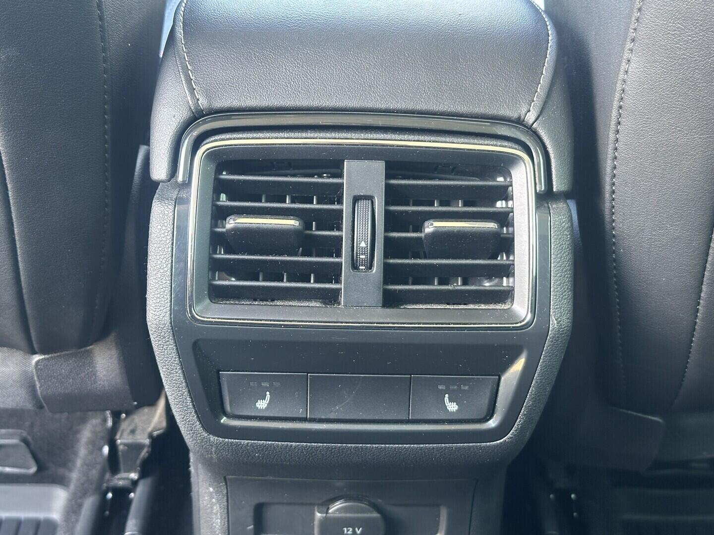 O619V07831_31.webp_KAROQ Style Plus 1.5 TSI 110 kW automat