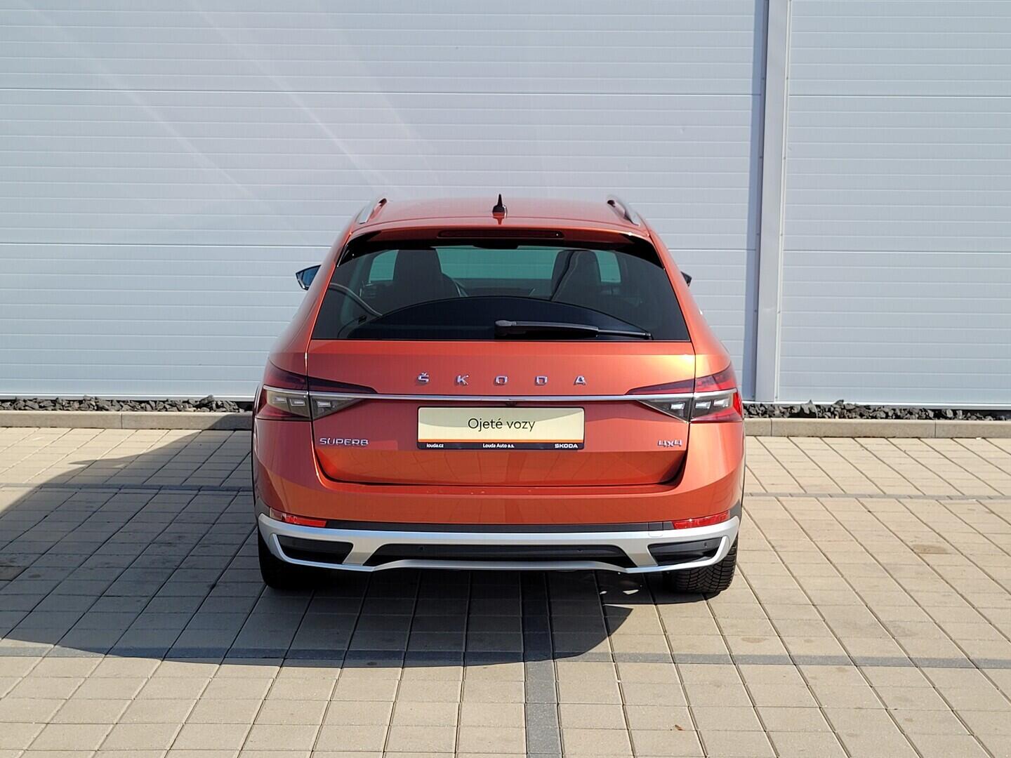 O619V07836_15.webp_SUPERB Scout 2.0 TDI 140 kW automat