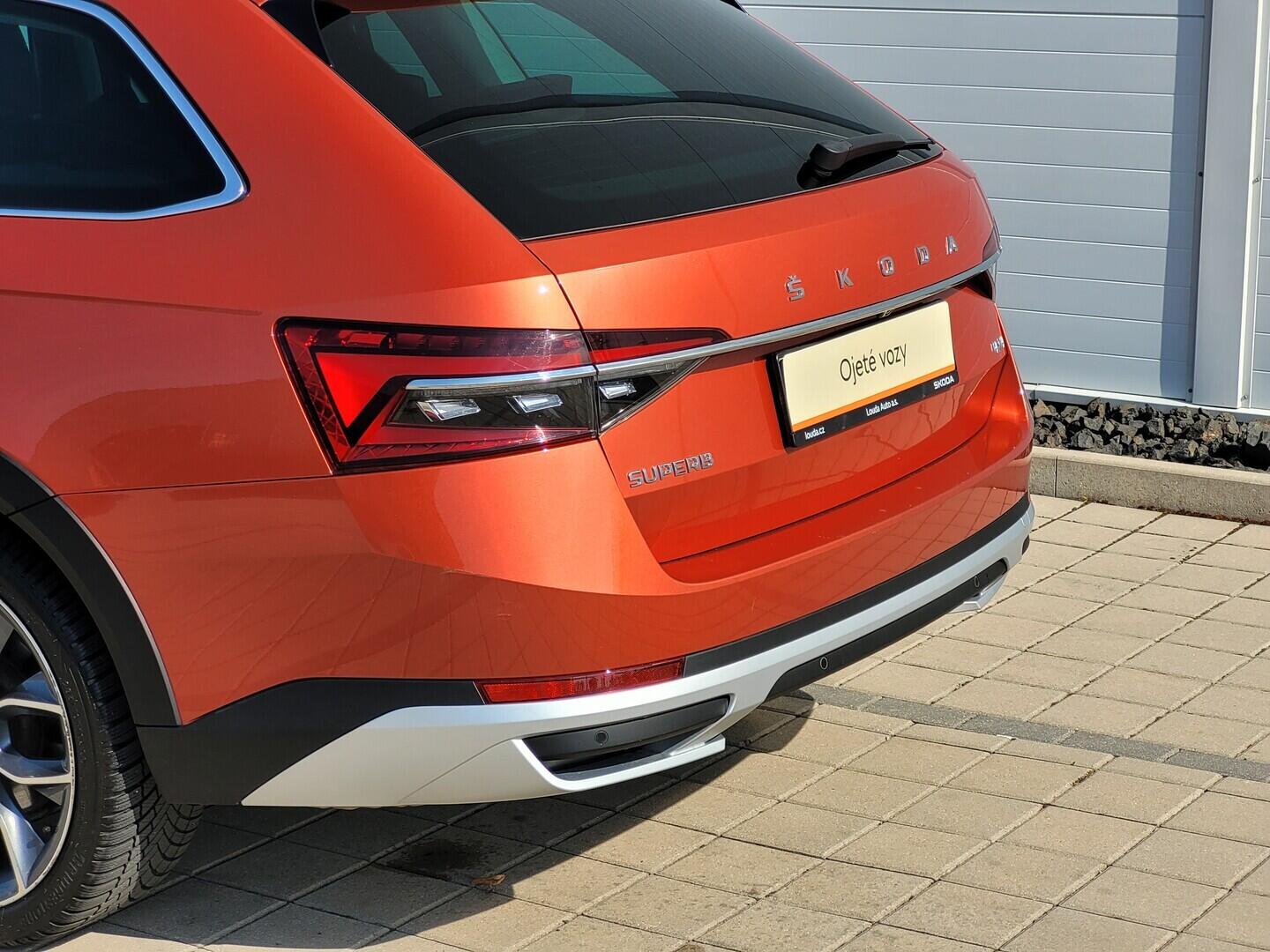 O619V07836_31.webp_SUPERB Scout 2.0 TDI 140 kW automat