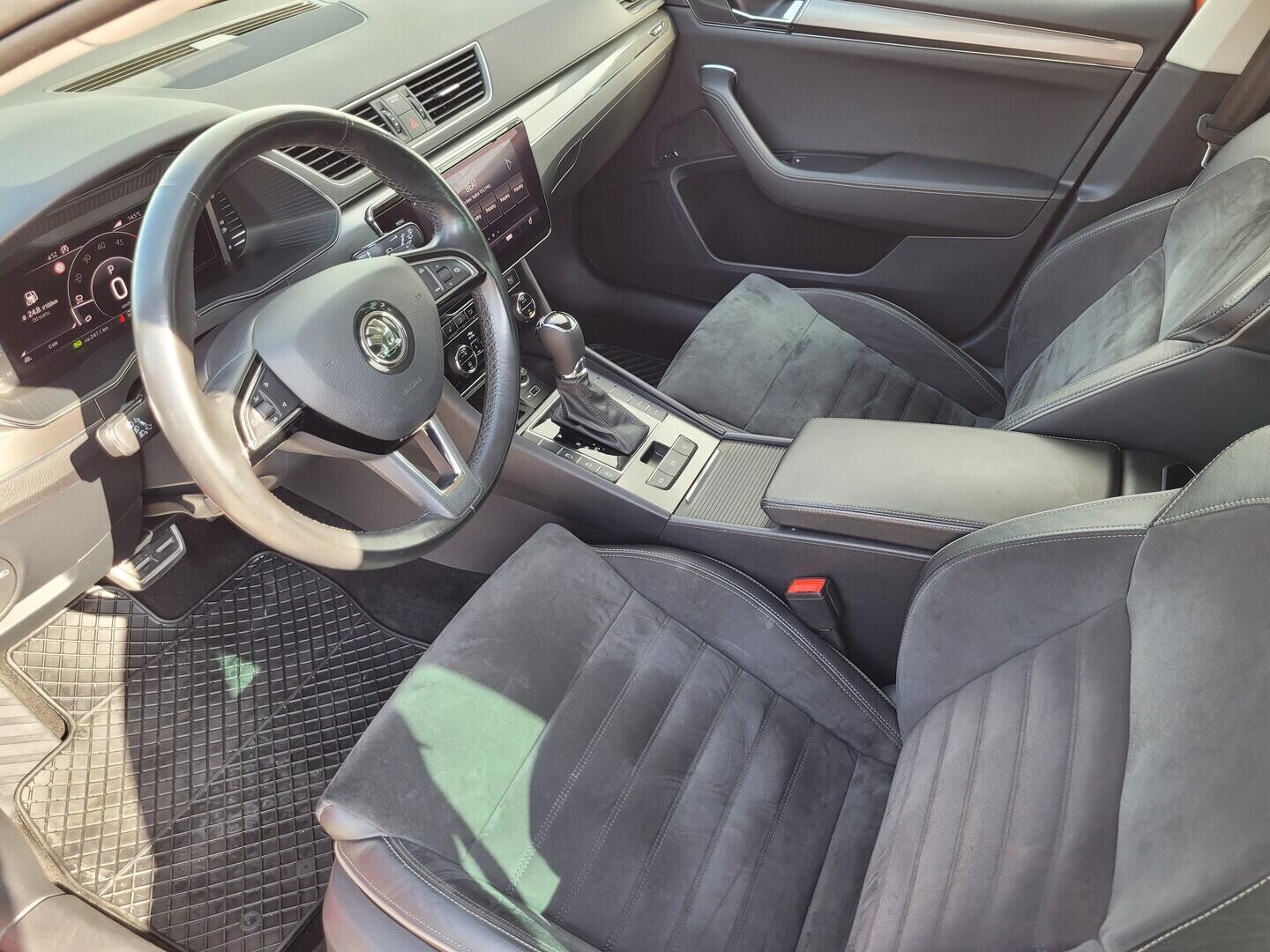 O619V07836_36.webp_SUPERB Scout 2.0 TDI 140 kW automat