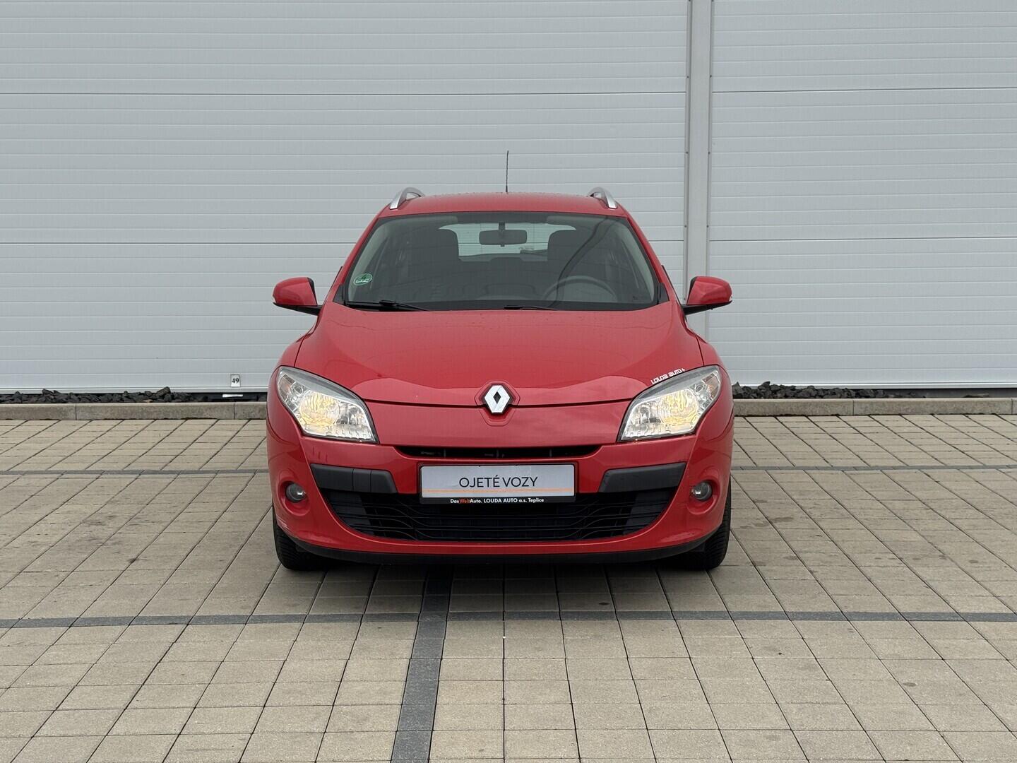 O619V07837_11.webp_MÉGANE  1.6 1.6 16v 74 kW manuál
