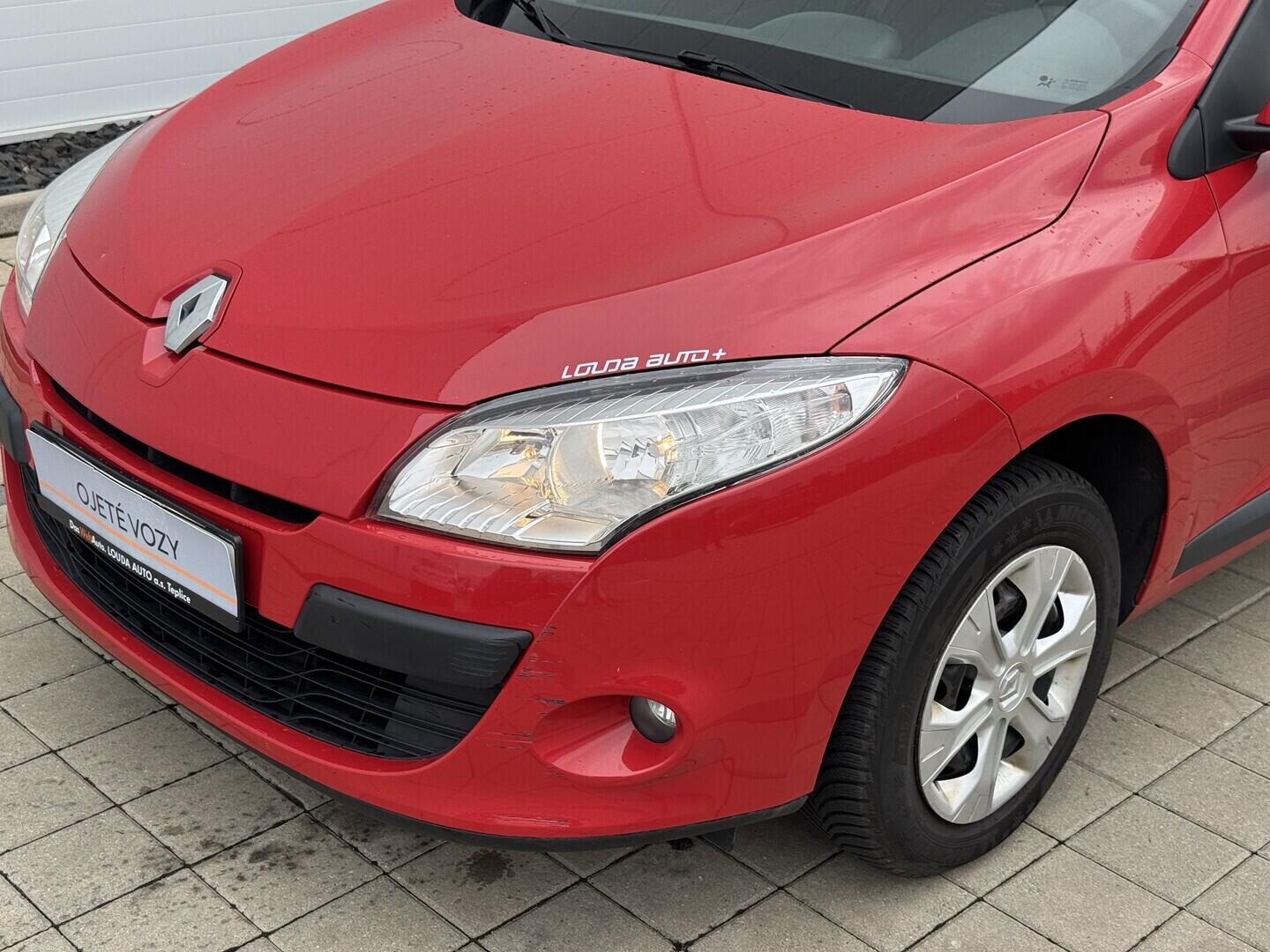 O619V07837_29.webp_MÉGANE  1.6 1.6 16v 74 kW manuál