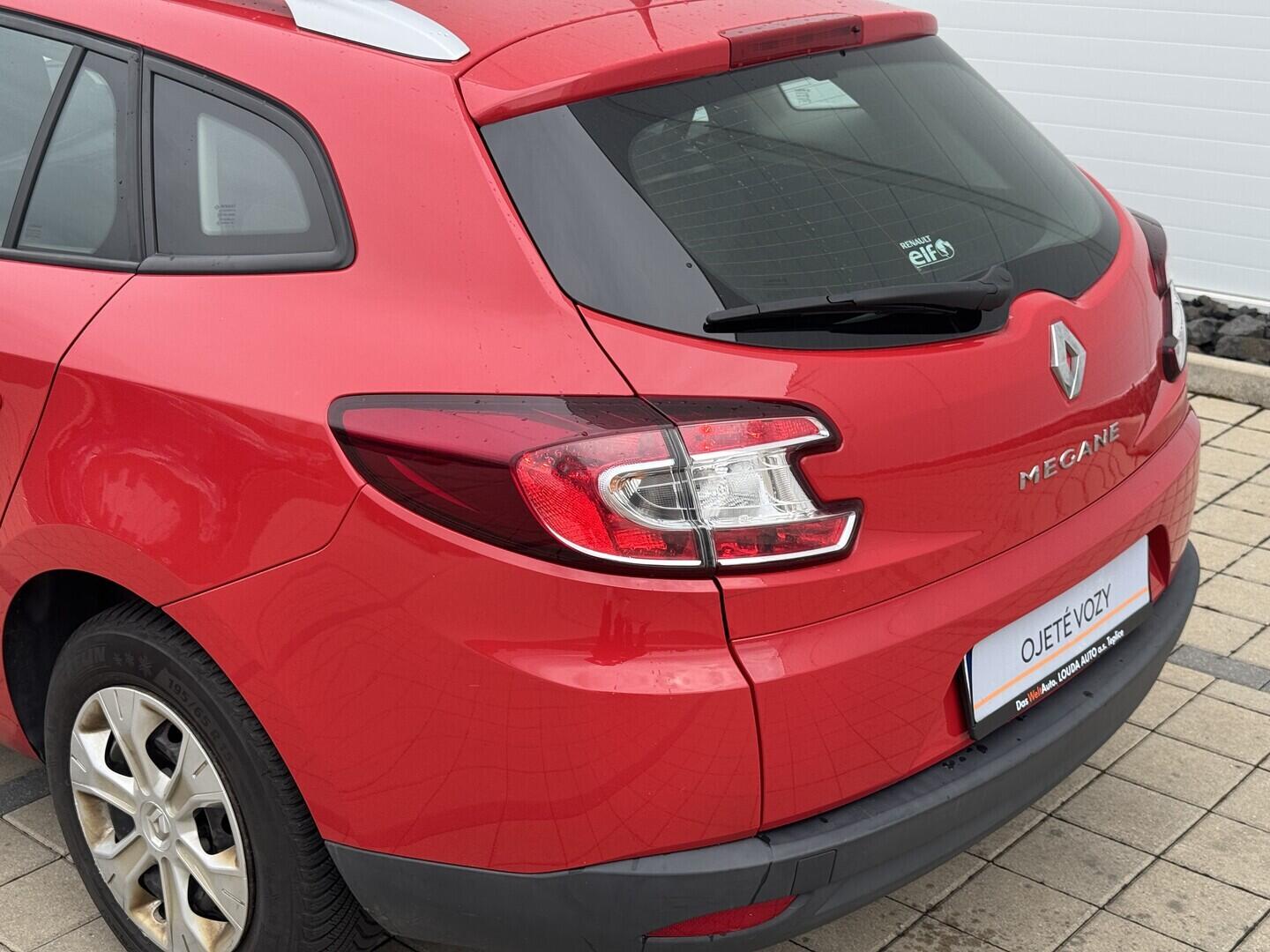 O619V07837_30.webp_MÉGANE  1.6 1.6 16v 74 kW manuál