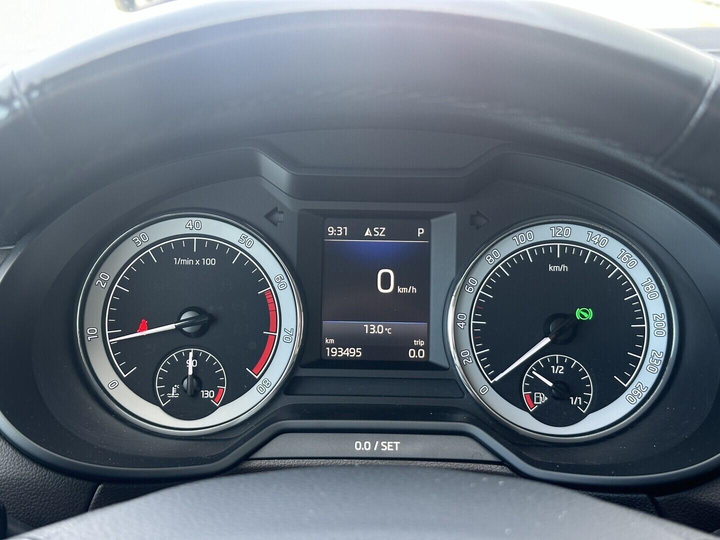 O619V07843_19.webp_OCTAVIA L&K 2.0 TSI 140 kW automat