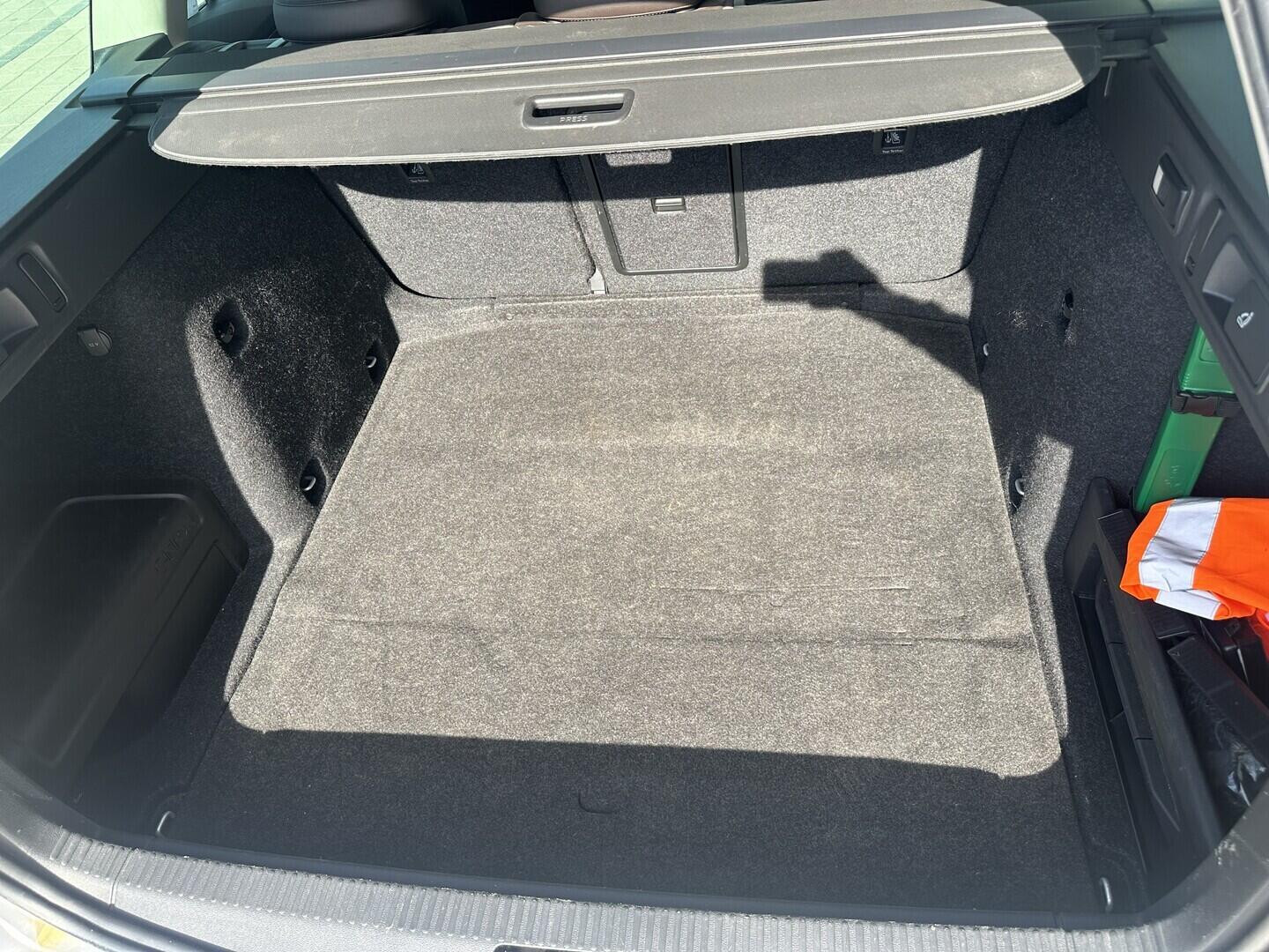 O619V07843_33.webp_OCTAVIA L&K 2.0 TSI 140 kW automat