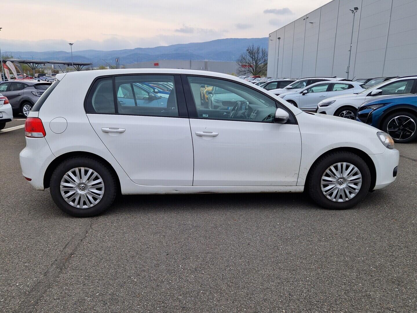 O619V07846_12.webp_GOLF Comfortline 1.6 TDI 77 kW manuál