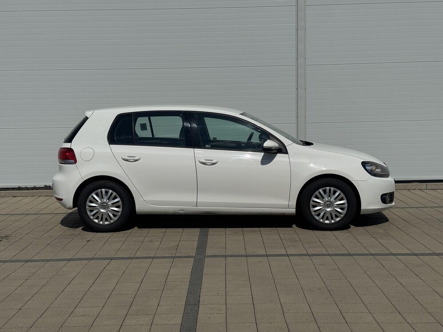 O619V07846_13.webp_GOLF Comfortline 1.6 TDI 77 kW manuál