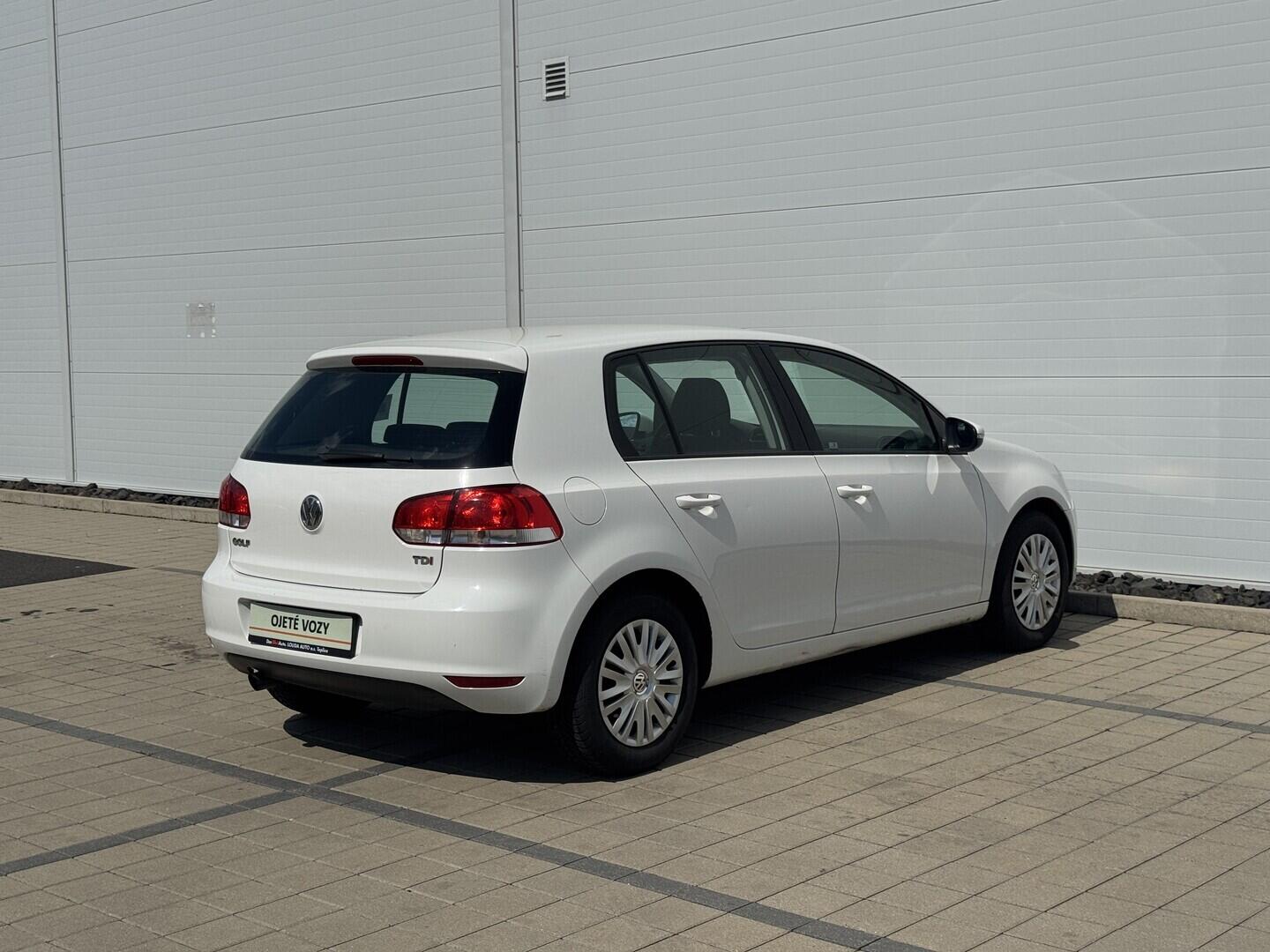 O619V07846_14.webp_GOLF Comfortline 1.6 TDI 77 kW manuál