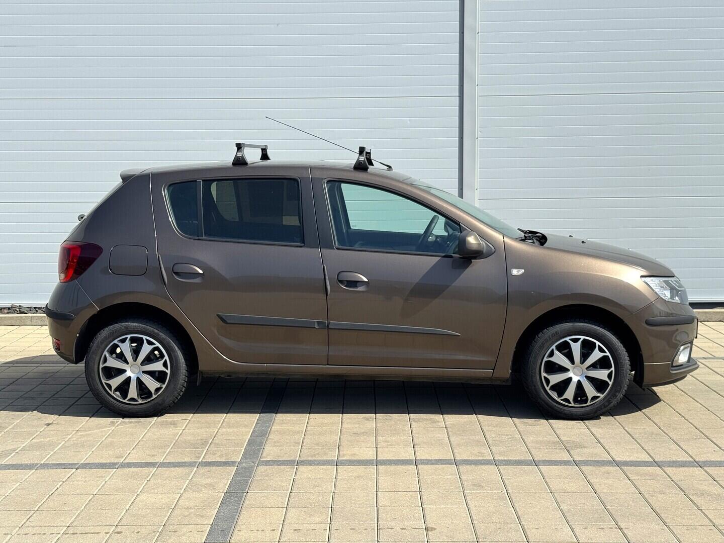O619V07850_13.webp_SANDERO  1.0 SCe 54 kW manuál