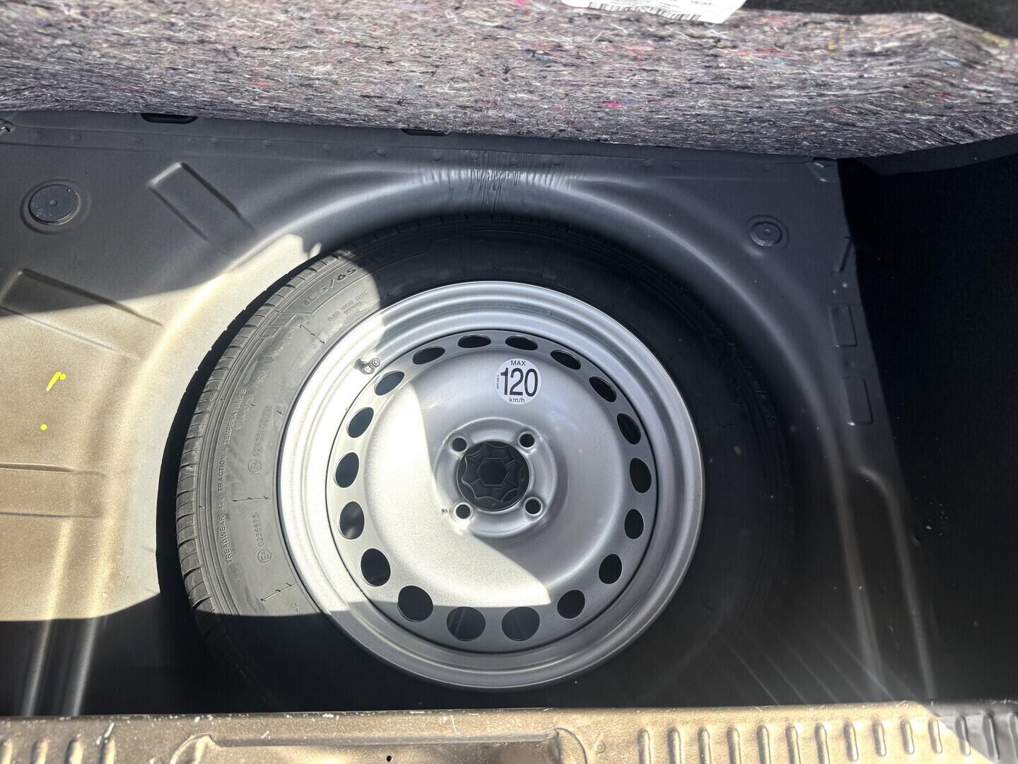 O619V07850_33.webp_SANDERO  1.0 SCe 54 kW manuál