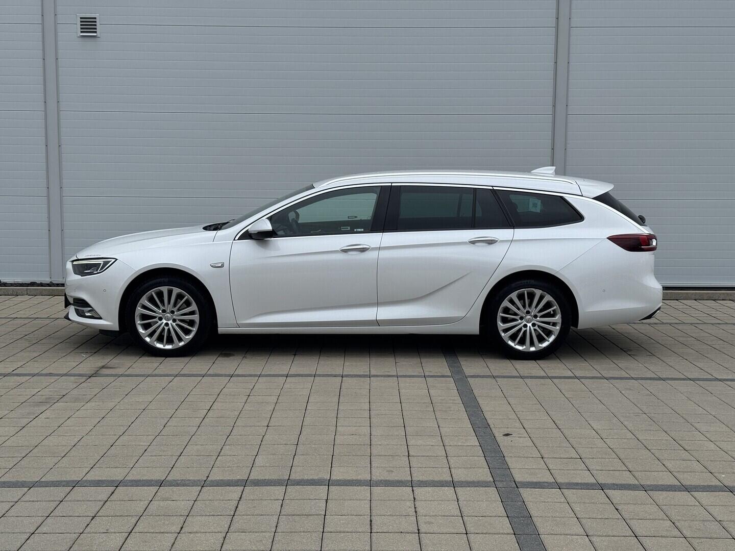 O619V07856_17.webp_INSIGNIA Sport Tourer 2.0 CDTi 154 kW automat