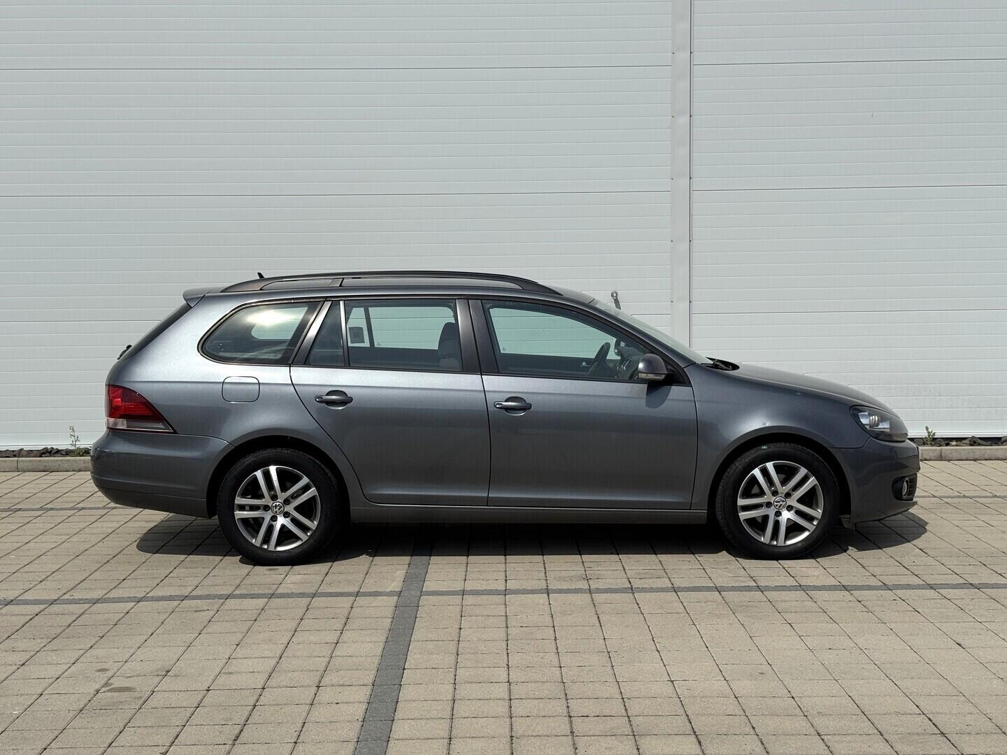 O619V07863_13.webp_GOLF VARIANT Trendline 1.4 TSI 90 kW manuál