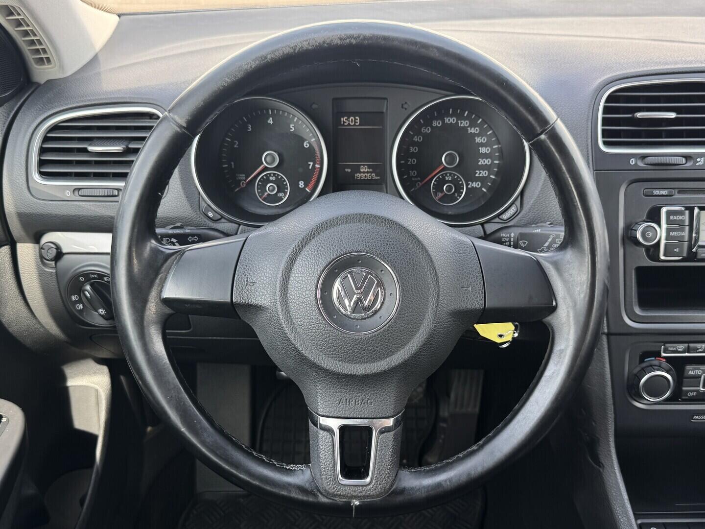 O619V07863_20.webp_GOLF VARIANT Trendline 1.4 TSI 90 kW manuál