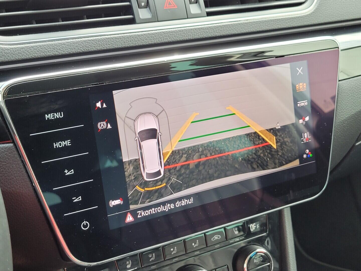 O619V07864_21.webp_SUPERB L&K 2.0 TSI 206 kW automat