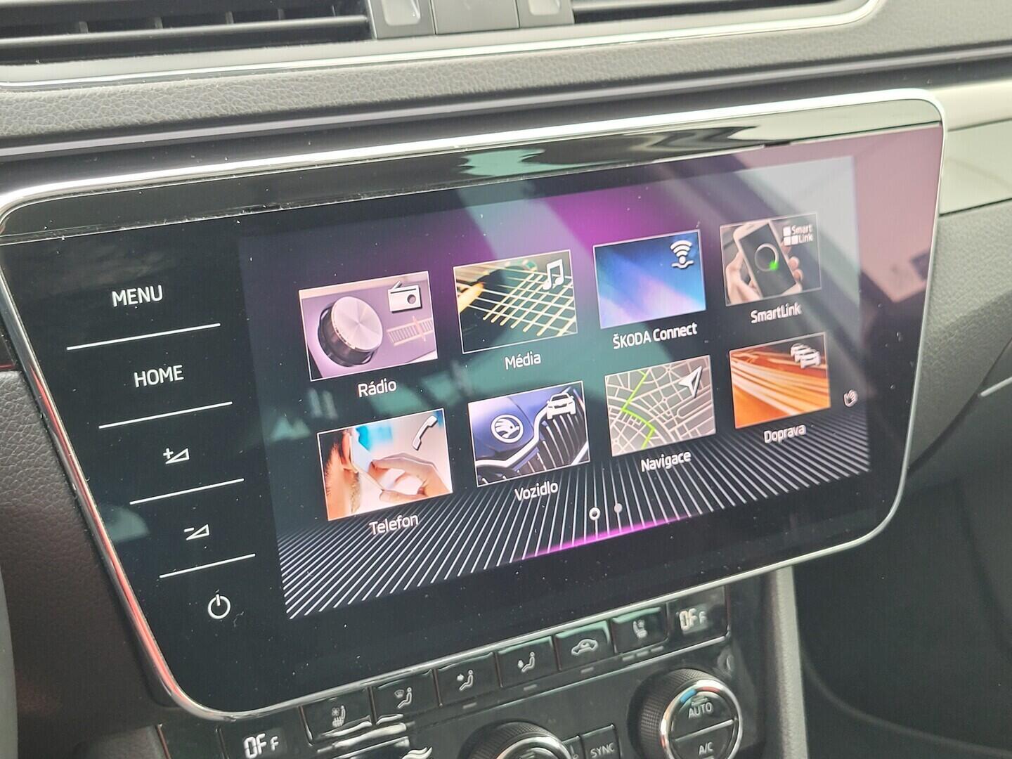 O619V07864_25.webp_SUPERB L&K 2.0 TSI 206 kW automat