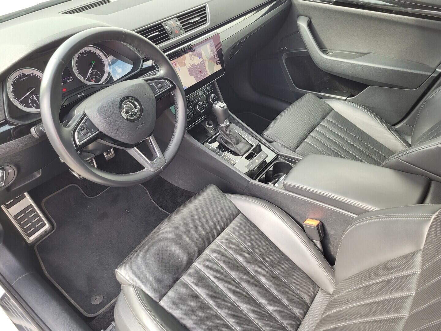 O619V07864_30.webp_SUPERB L&K 2.0 TSI 206 kW automat