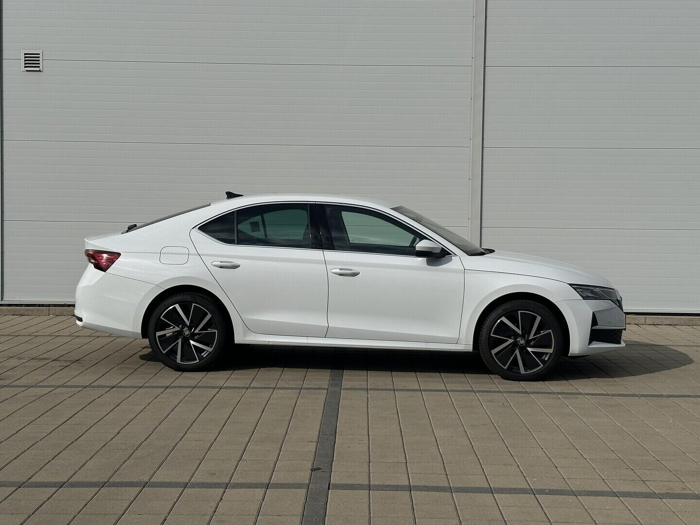 O619V07867_13.webp_OCTAVIA Top Selection 1.5 TSI 110 kW manuál, DPH