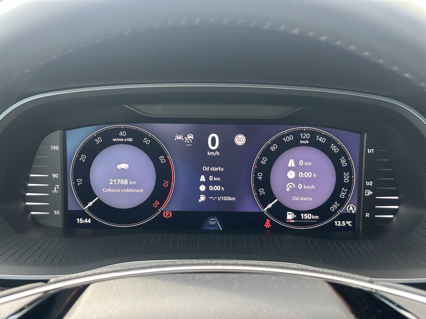 O619V07867_19.webp_OCTAVIA Top Selection 1.5 TSI 110 kW manuál, DPH