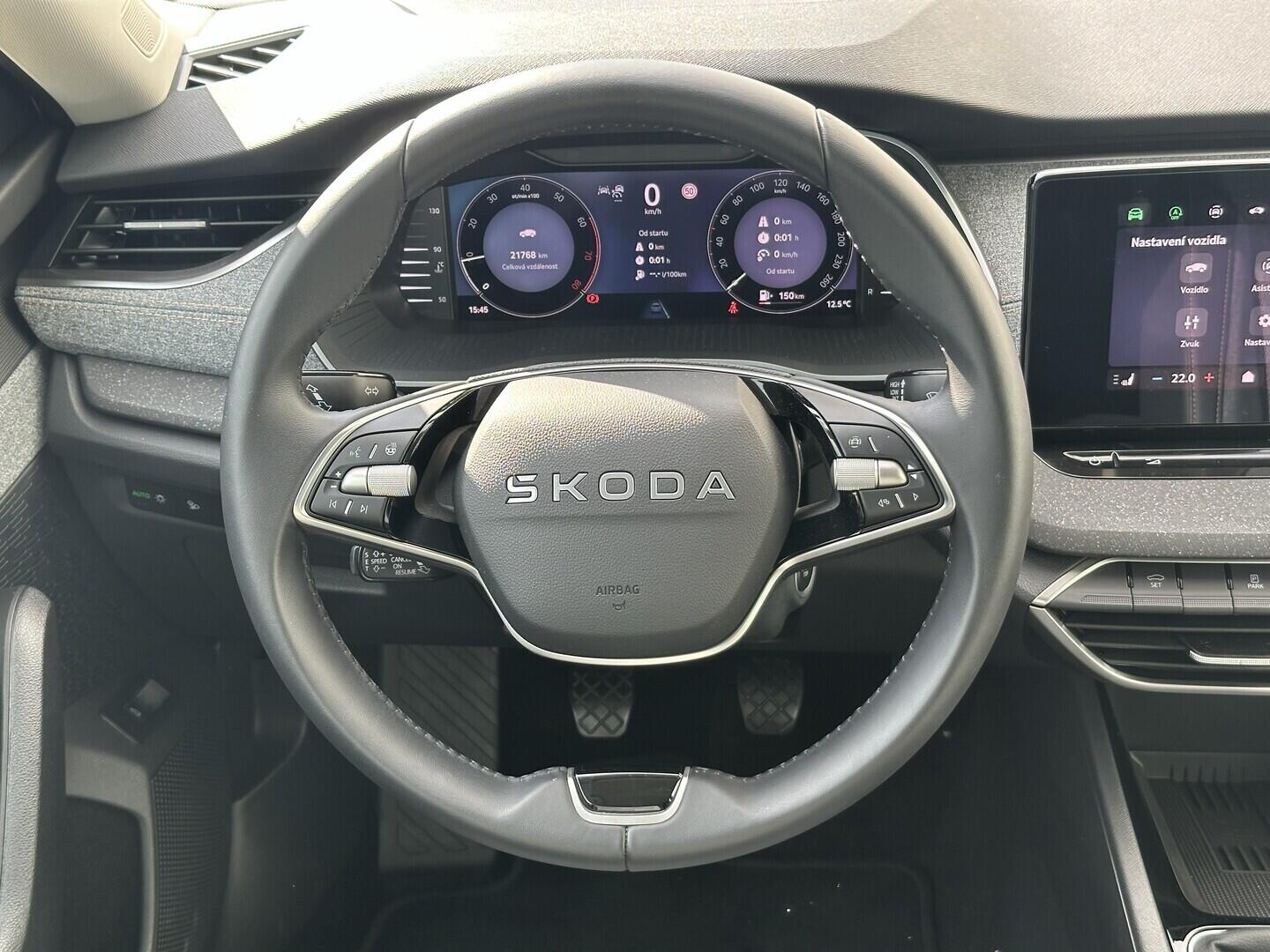 O619V07867_20.webp_OCTAVIA Top Selection 1.5 TSI 110 kW manuál, DPH